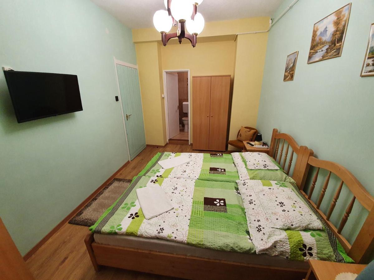 Panorama Vendeghaz Hotel Miskolc Eksteriør billede