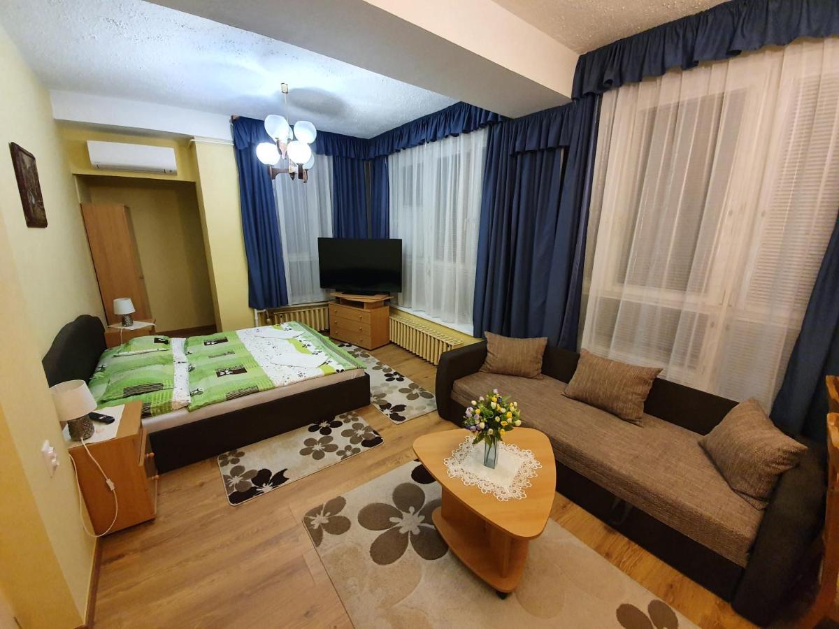Panorama Vendeghaz Hotel Miskolc Eksteriør billede