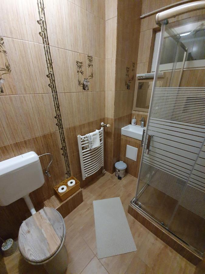 Panorama Vendeghaz Hotel Miskolc Eksteriør billede