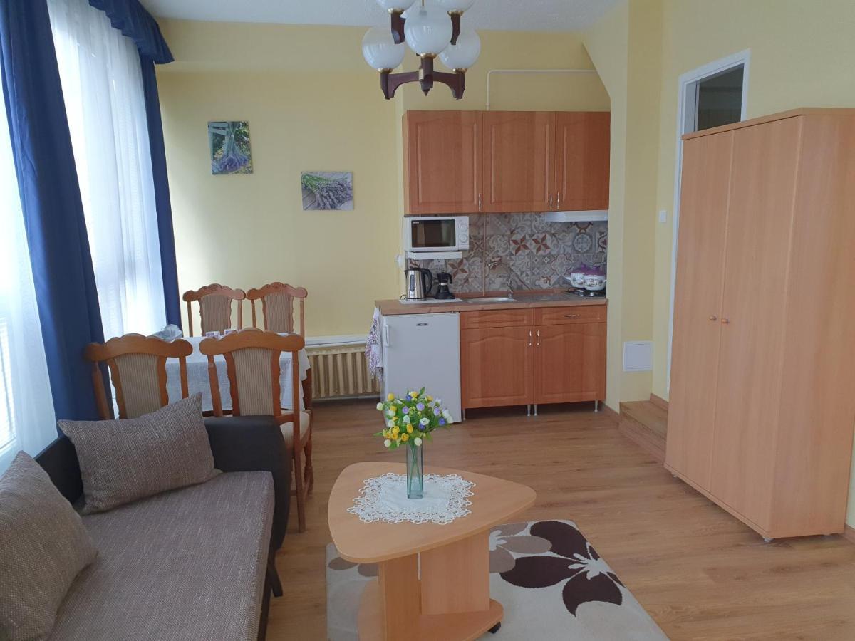 Panorama Vendeghaz Hotel Miskolc Eksteriør billede