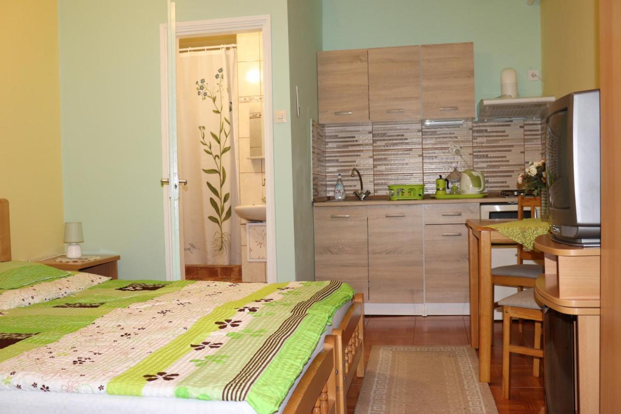 Panorama Vendeghaz Hotel Miskolc Eksteriør billede